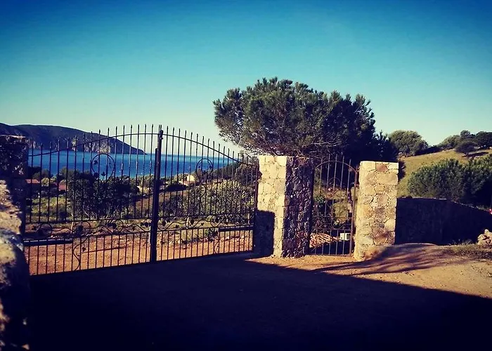Les Bergeries D'arone Piana (Corsica)